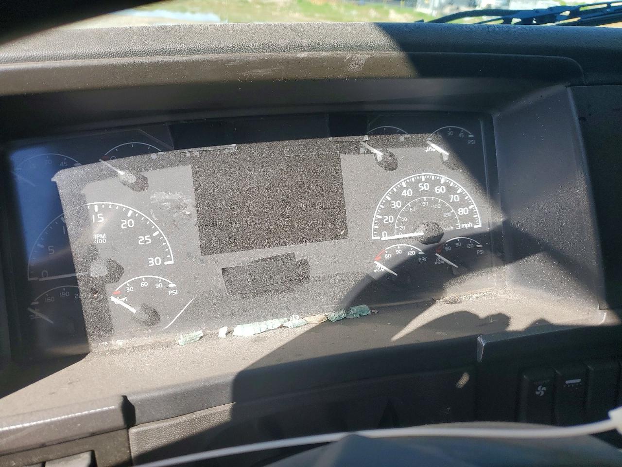 2022 VOLV VN