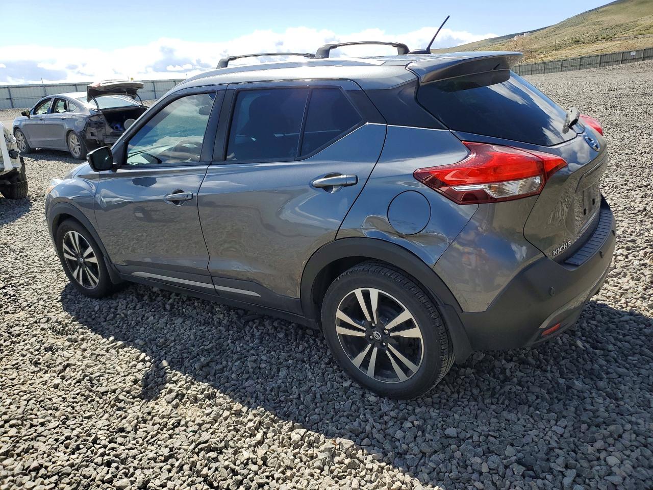 2020 NISSAN KICKS