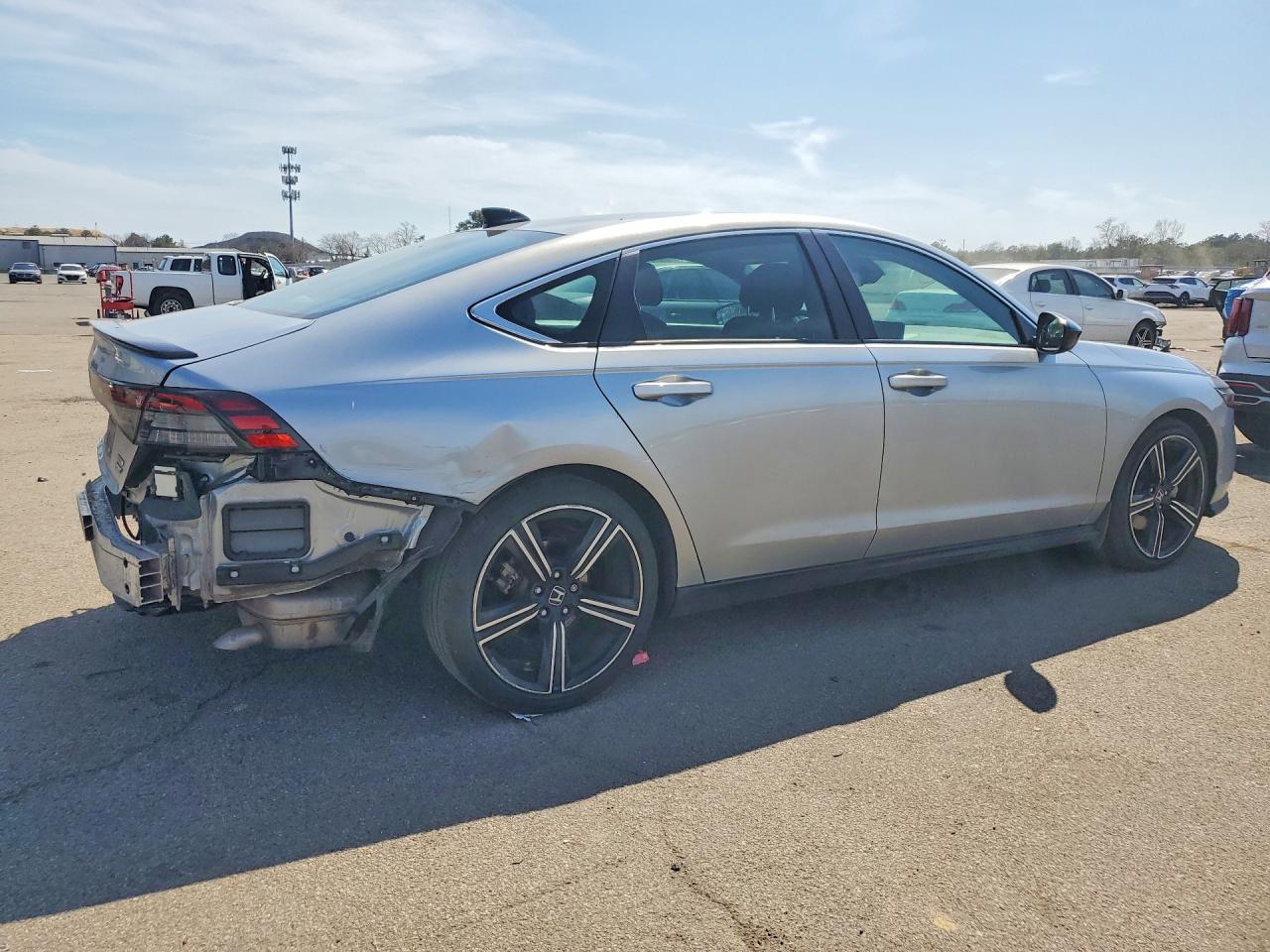 2024 HOND ACCORD