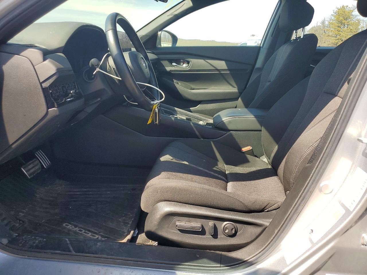 2024 HOND ACCORD
