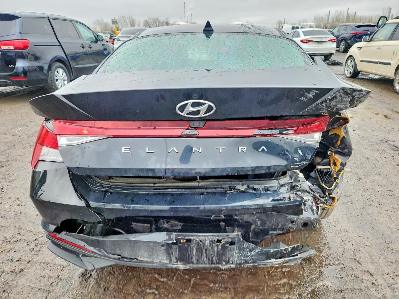 2022 HYUNDAI ELANTRA