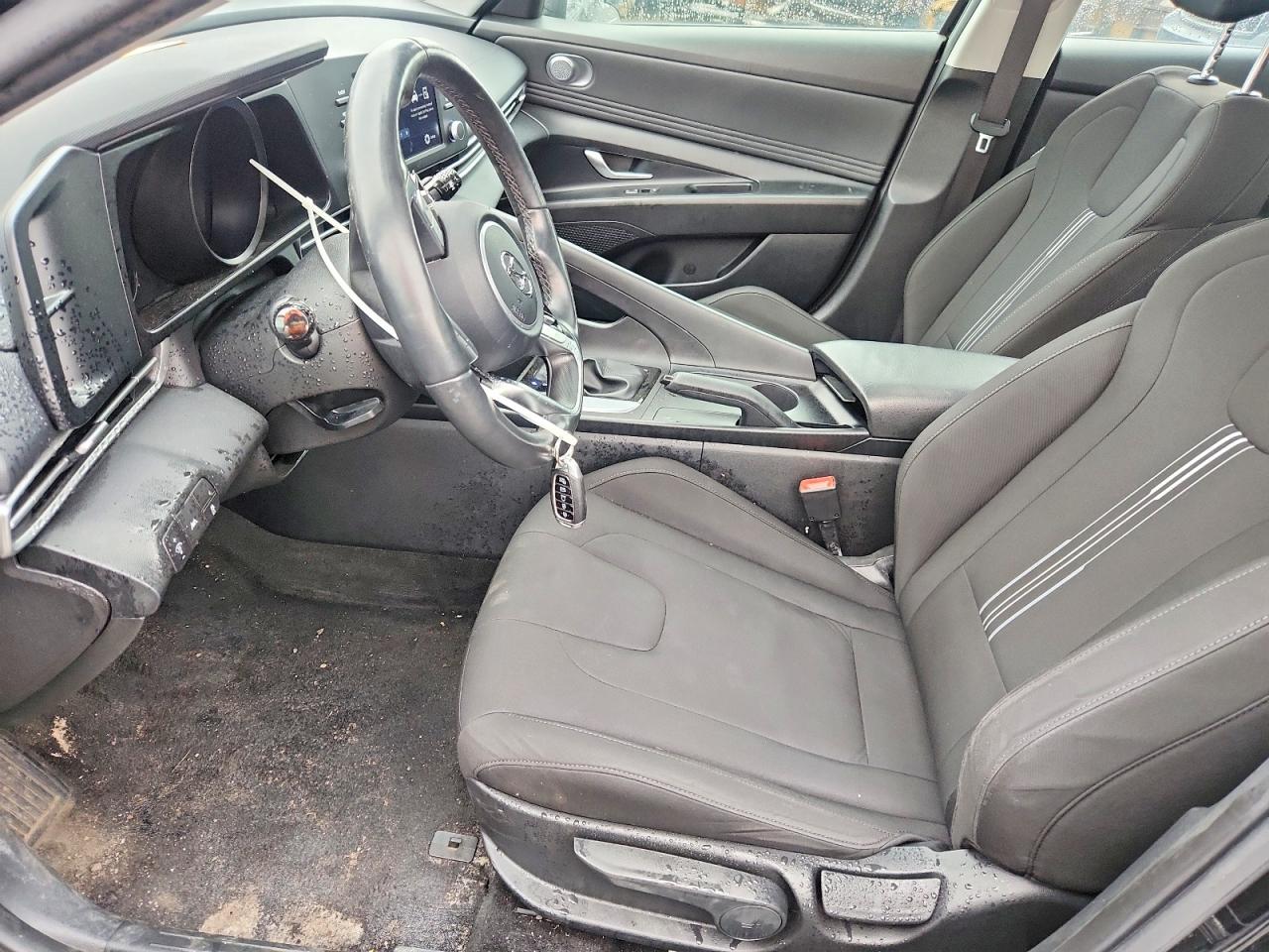 2022 HYUNDAI ELANTRA