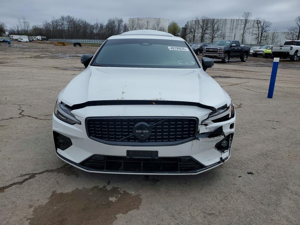 2025 VOLVO S60