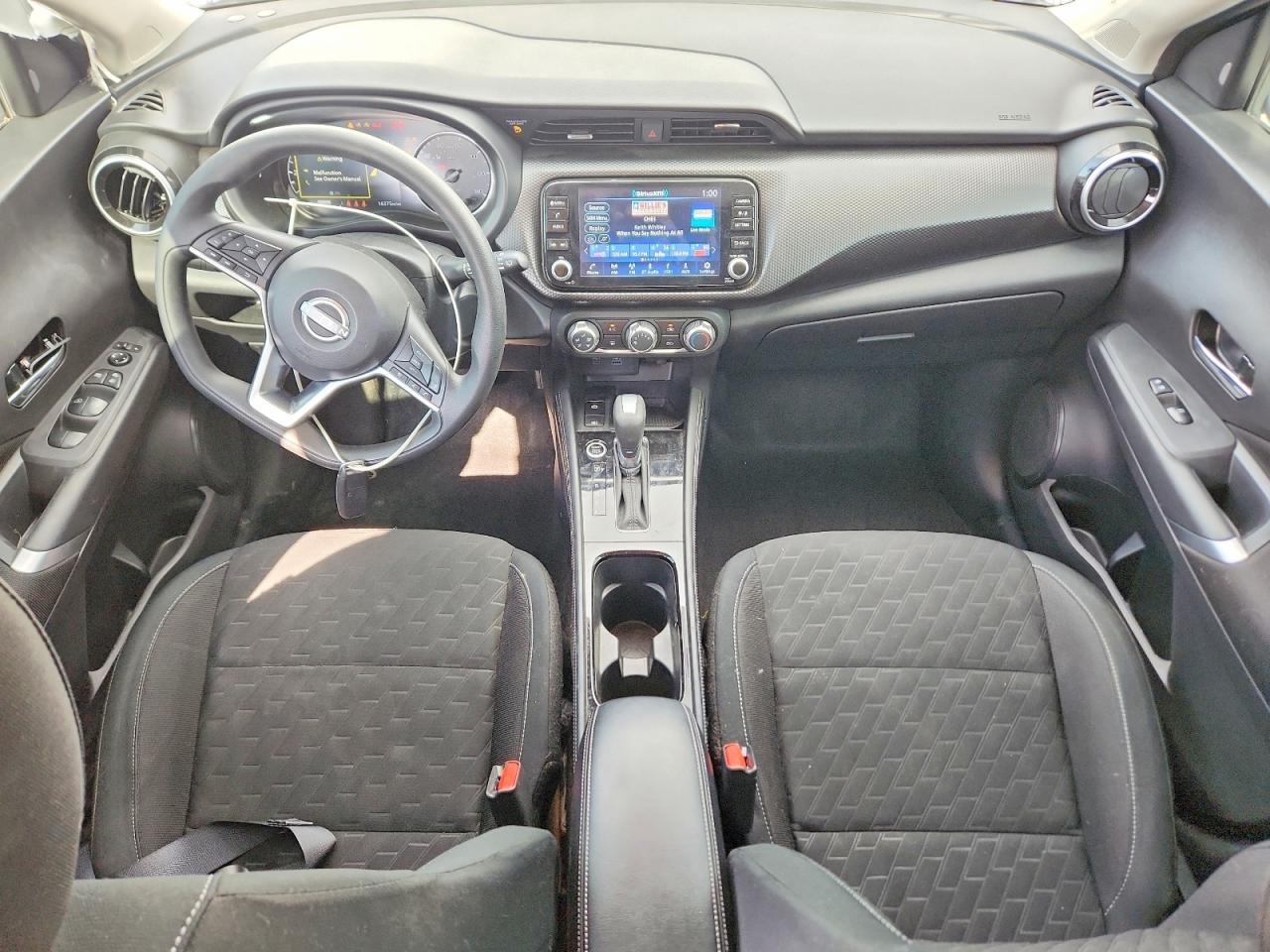 2024 NISSAN KICKS