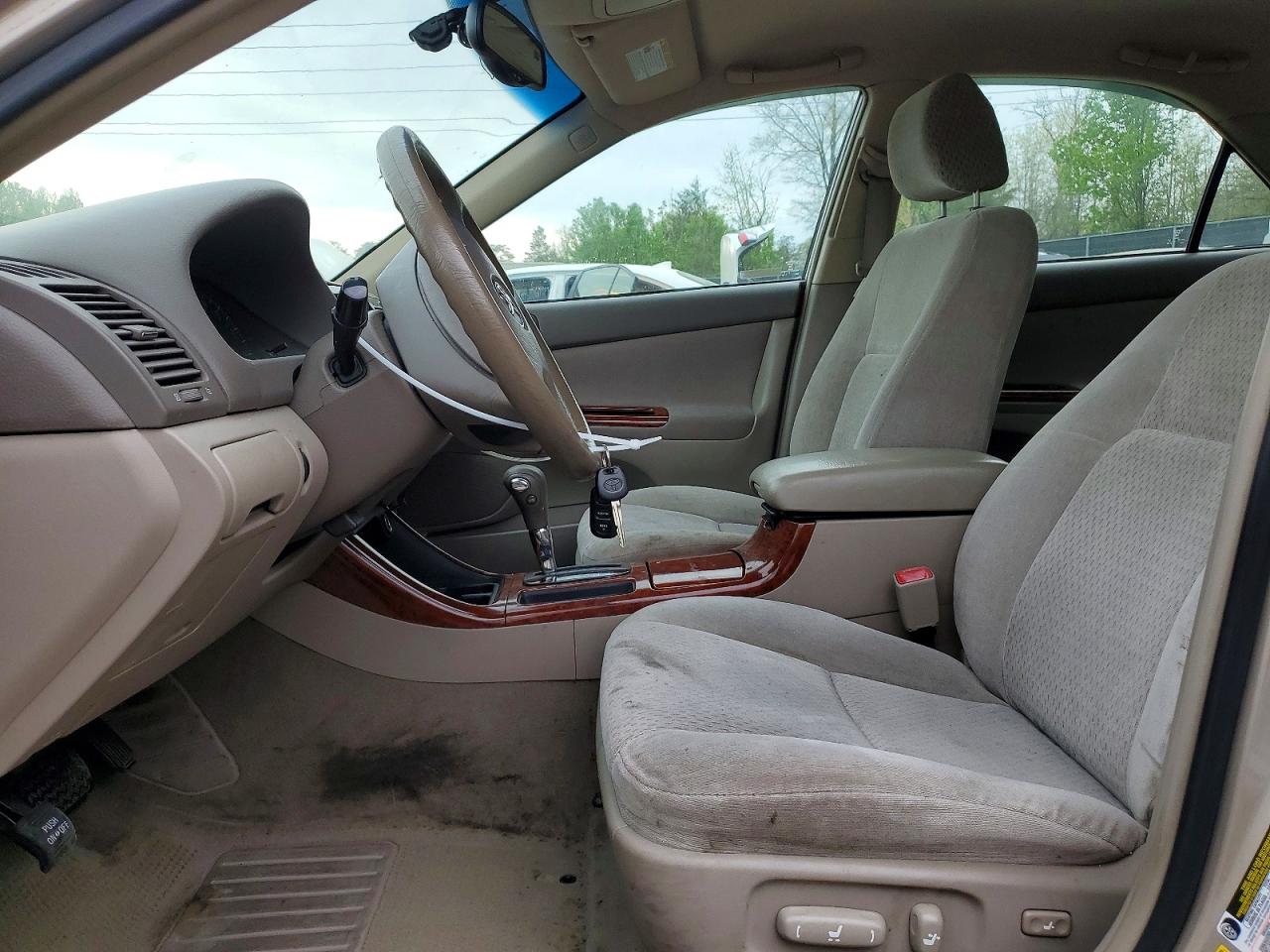 2004 TOYOTA CAMRY
