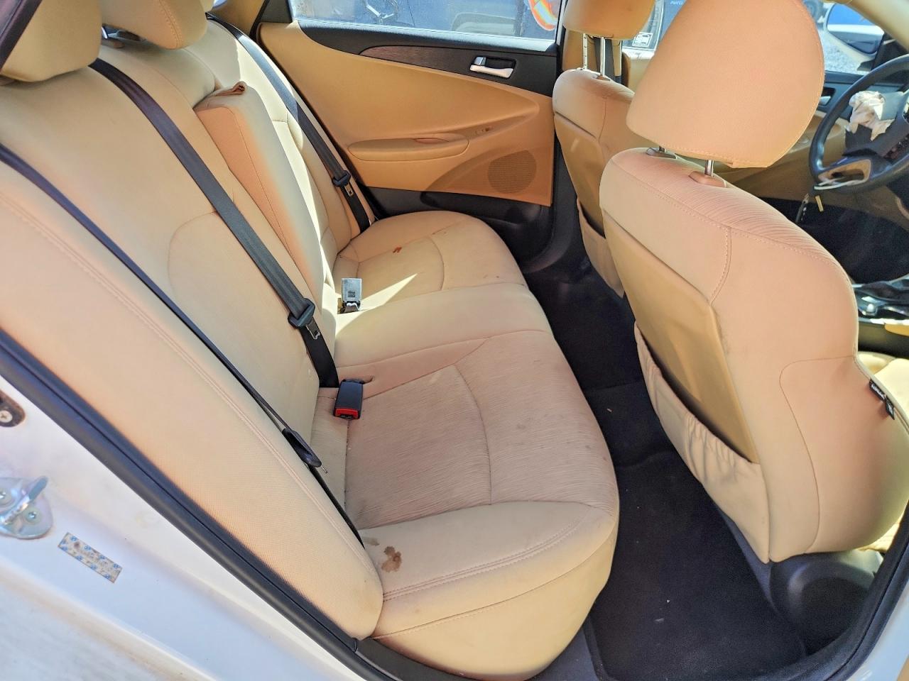 2011 HYUNDAI SONATA