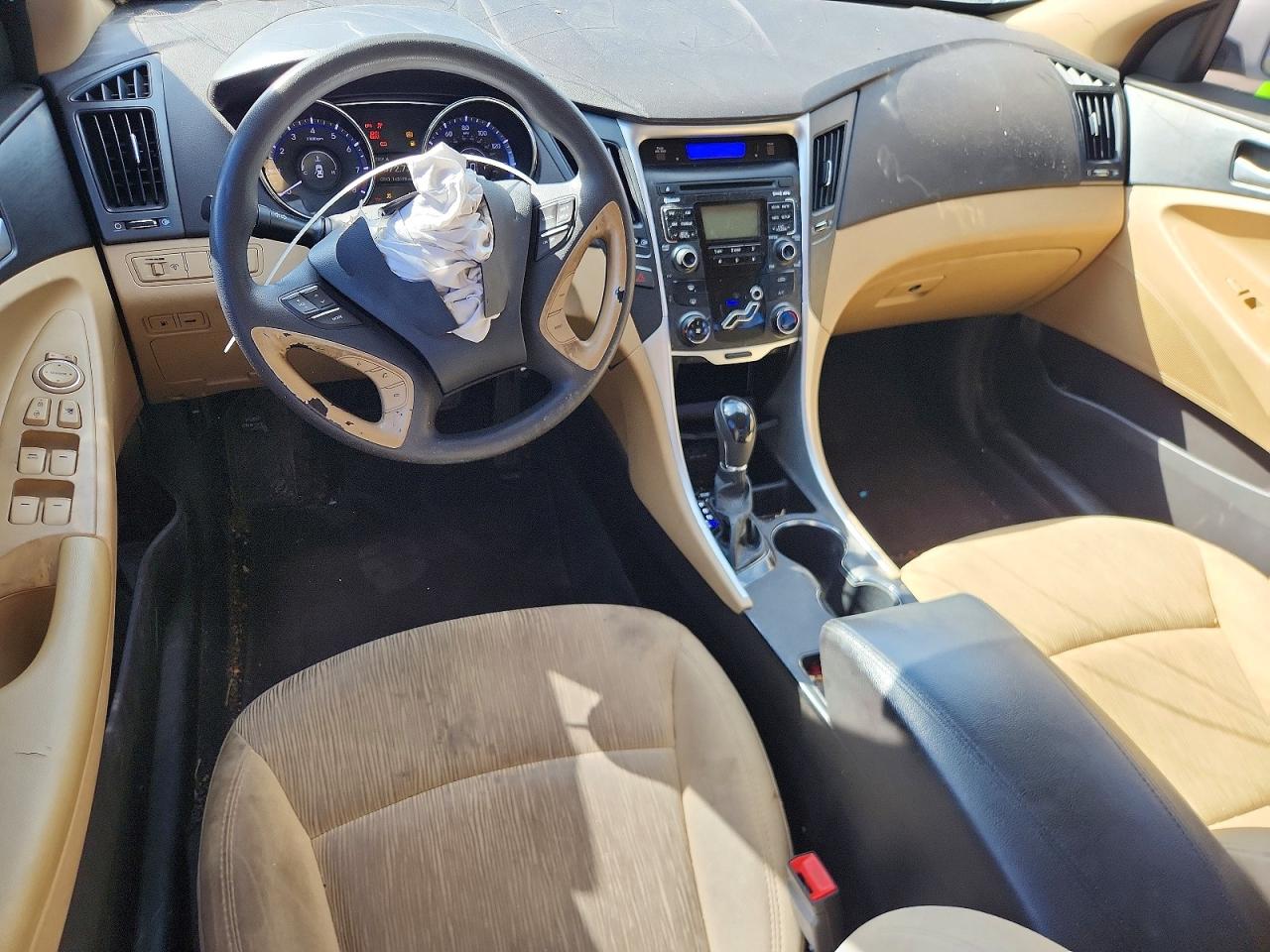2011 HYUNDAI SONATA
