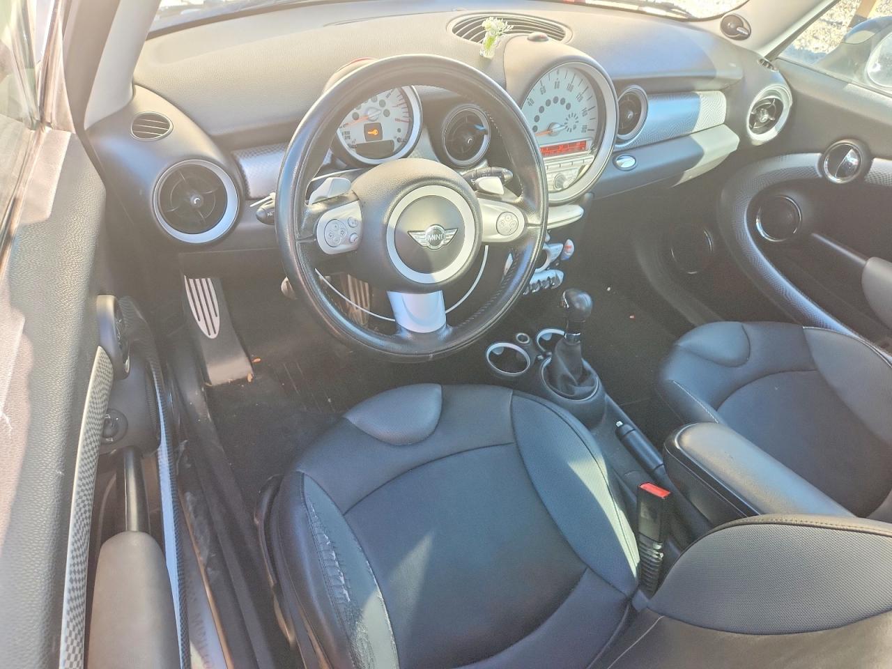 2010 MINI COOPER