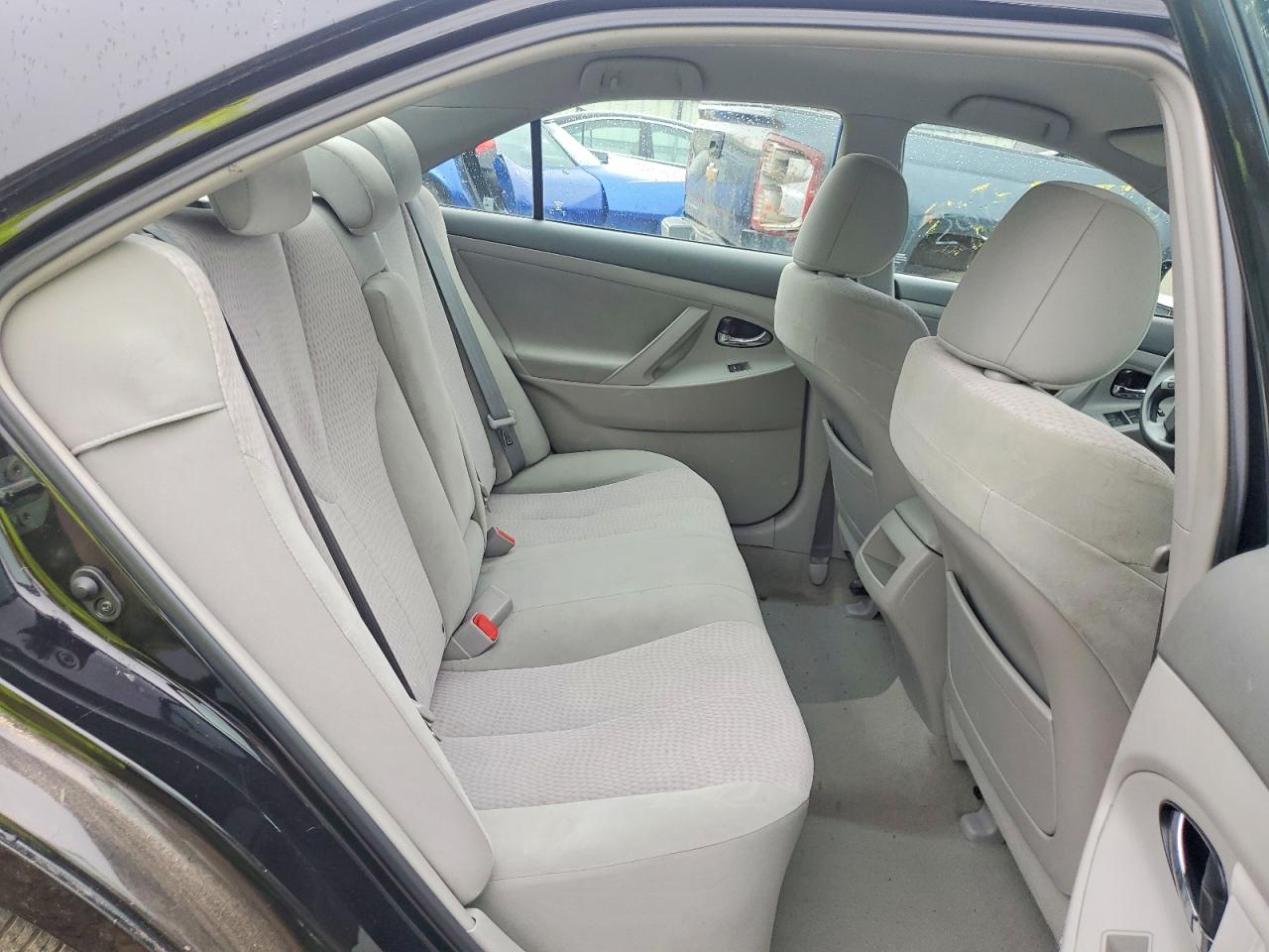 2011 TOYOTA CAMRY