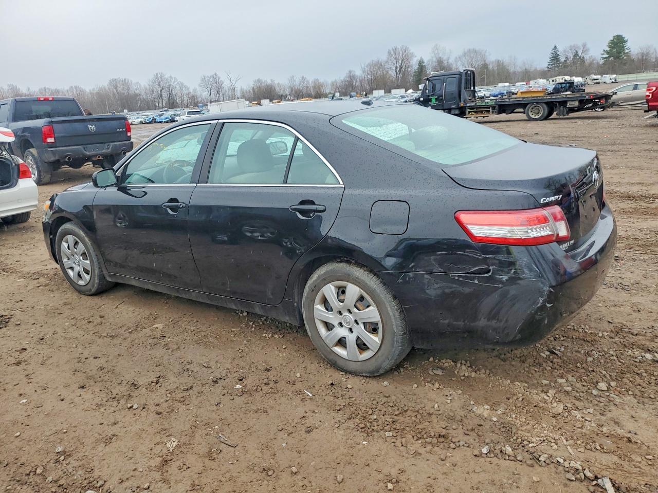 2011 TOYOTA CAMRY