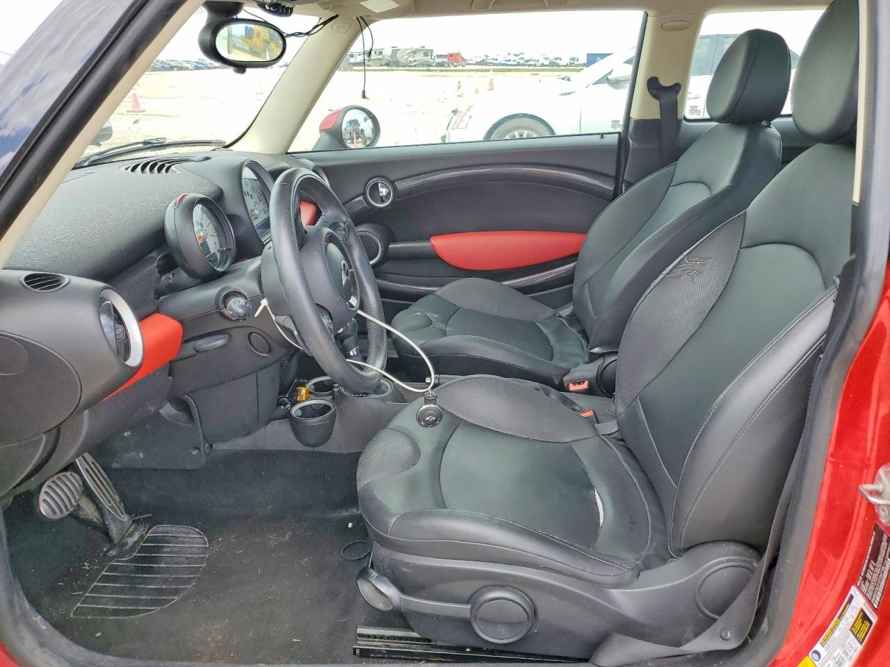 2013 MINI COOPER