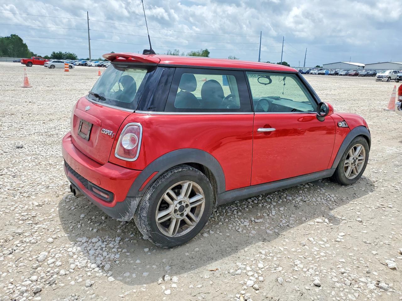 2013 MINI COOPER