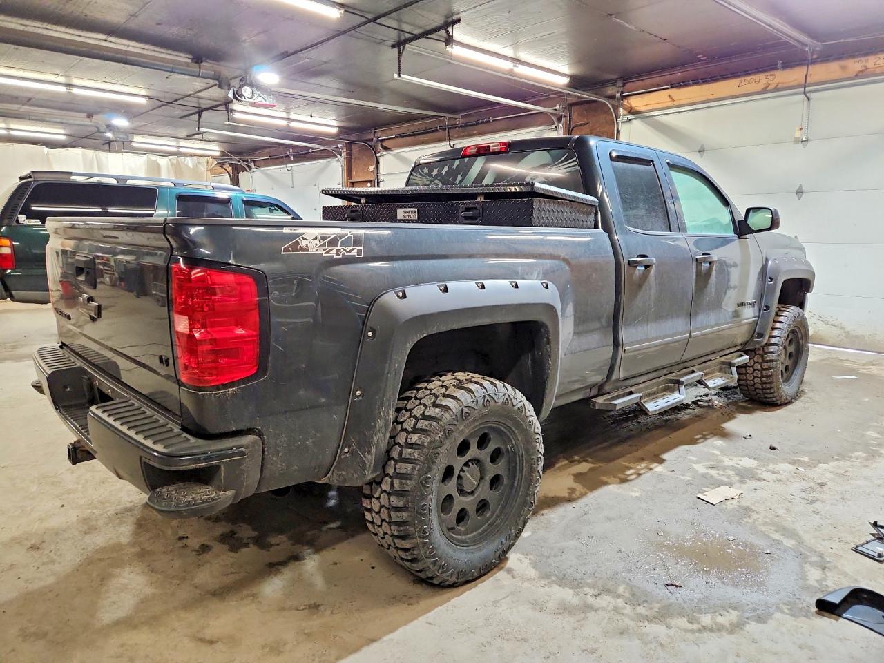 2017 CHEVROLET SILVERADO