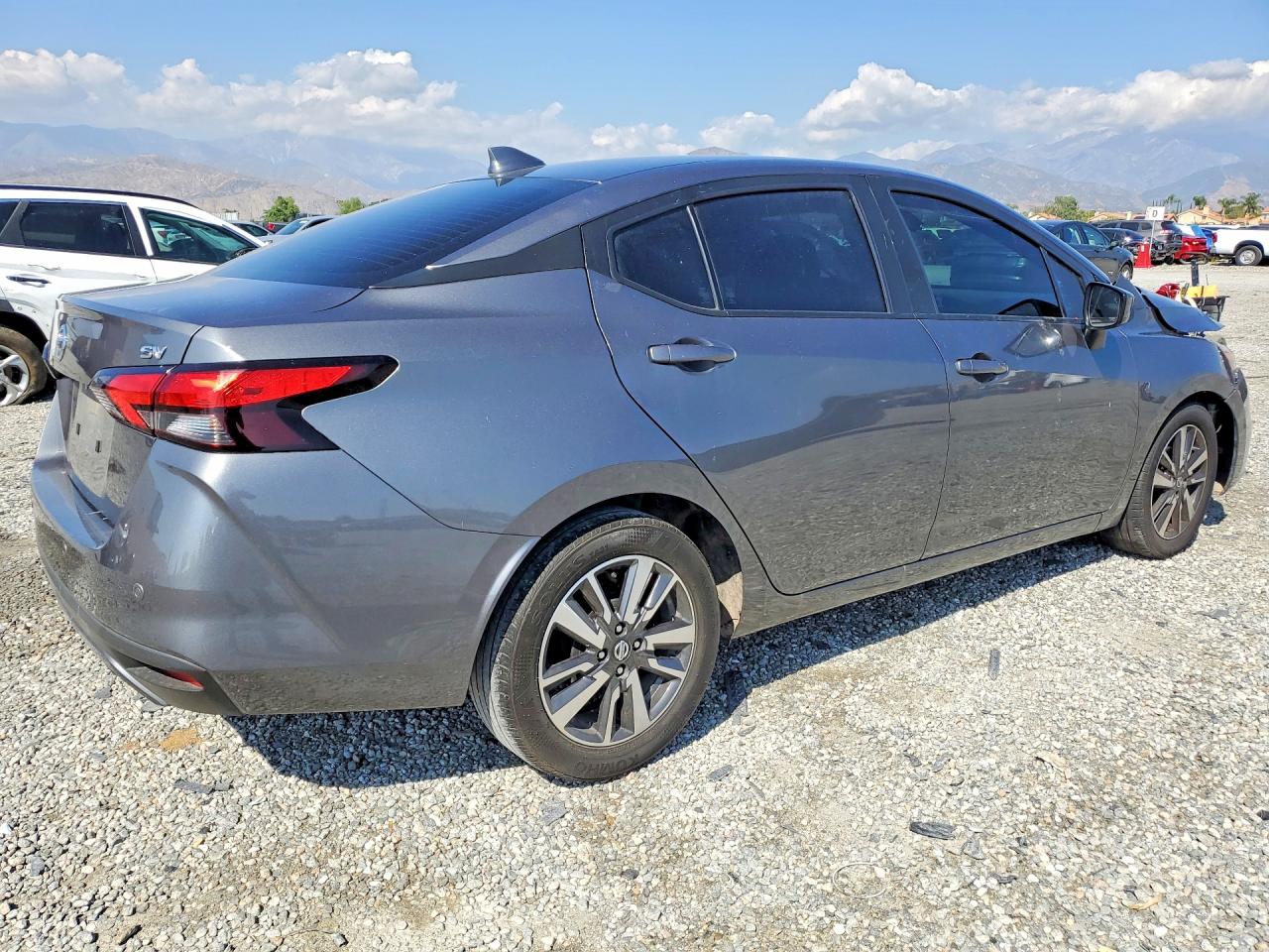 2022 NISSAN VERSA