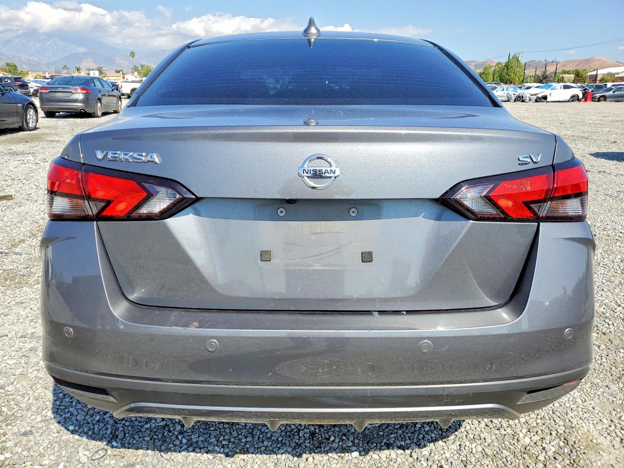 2022 NISSAN VERSA