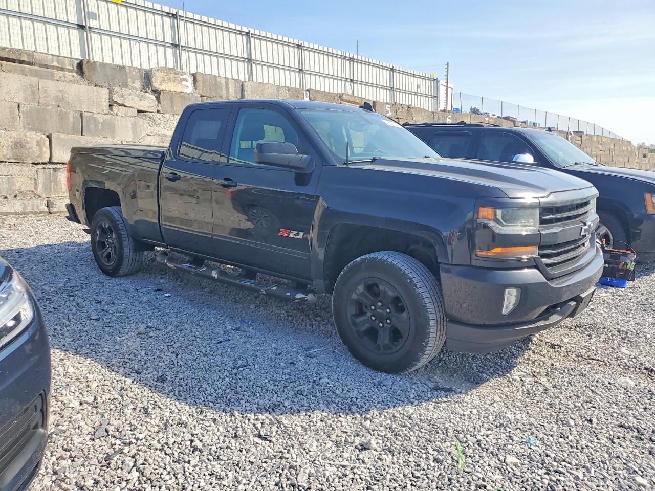 2017 CHEVROLET SILVERADO