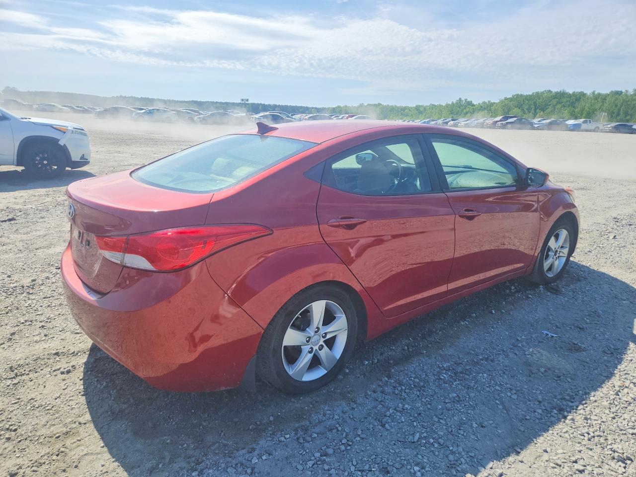 2012 HYUNDAI ELANTRA