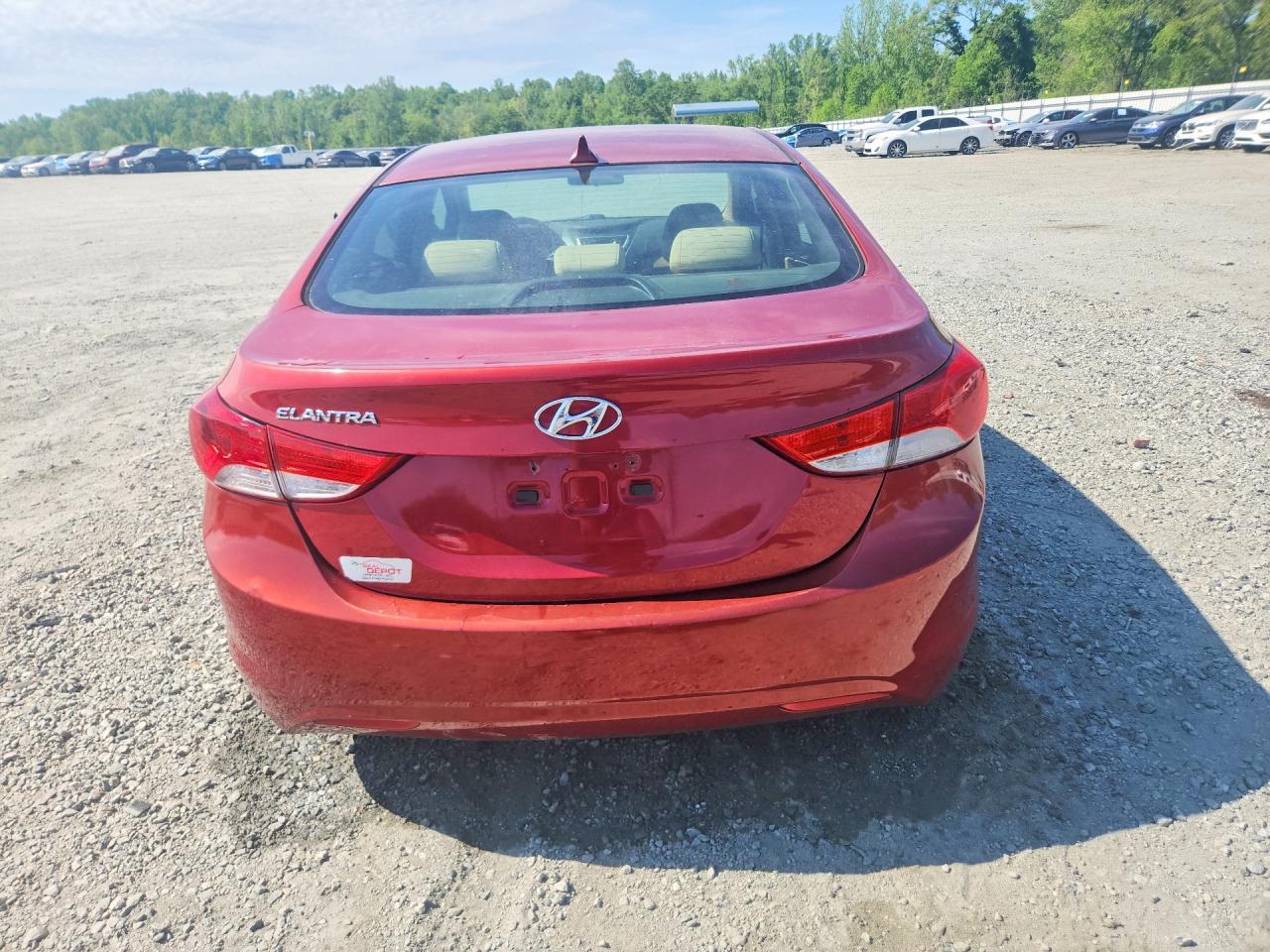 2012 HYUNDAI ELANTRA