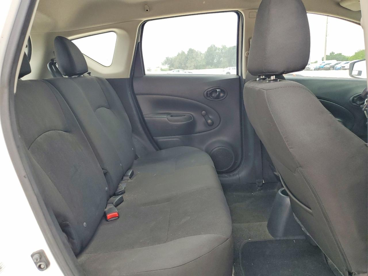 2017 NISSAN VERSA