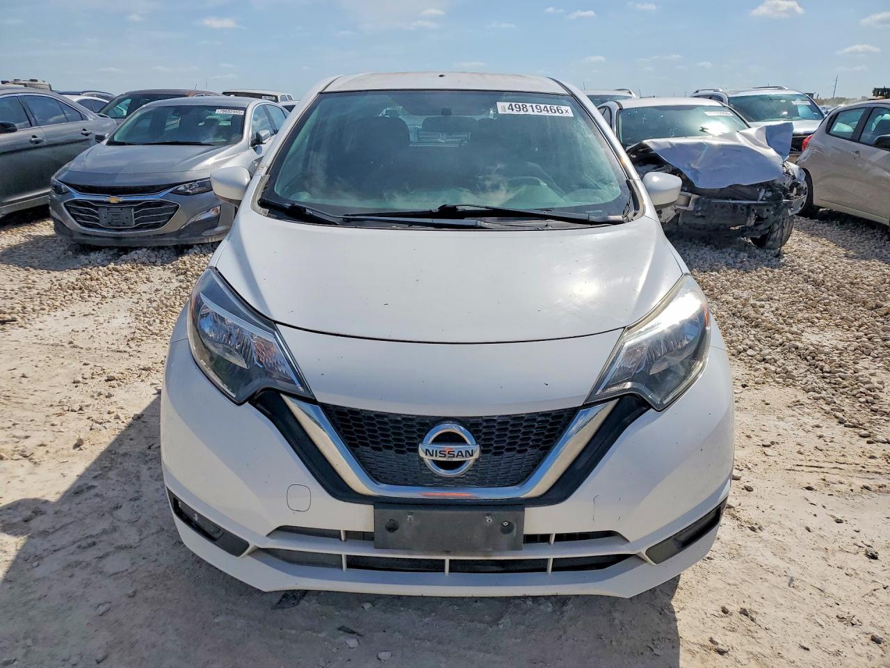 2017 NISSAN VERSA