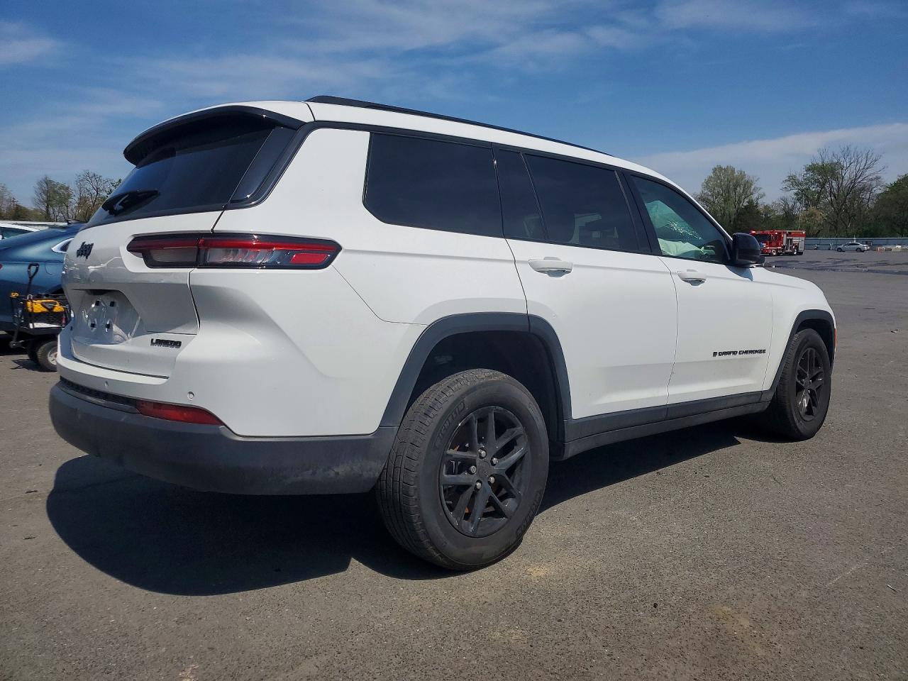 2024 JEEP CHEROKEE
