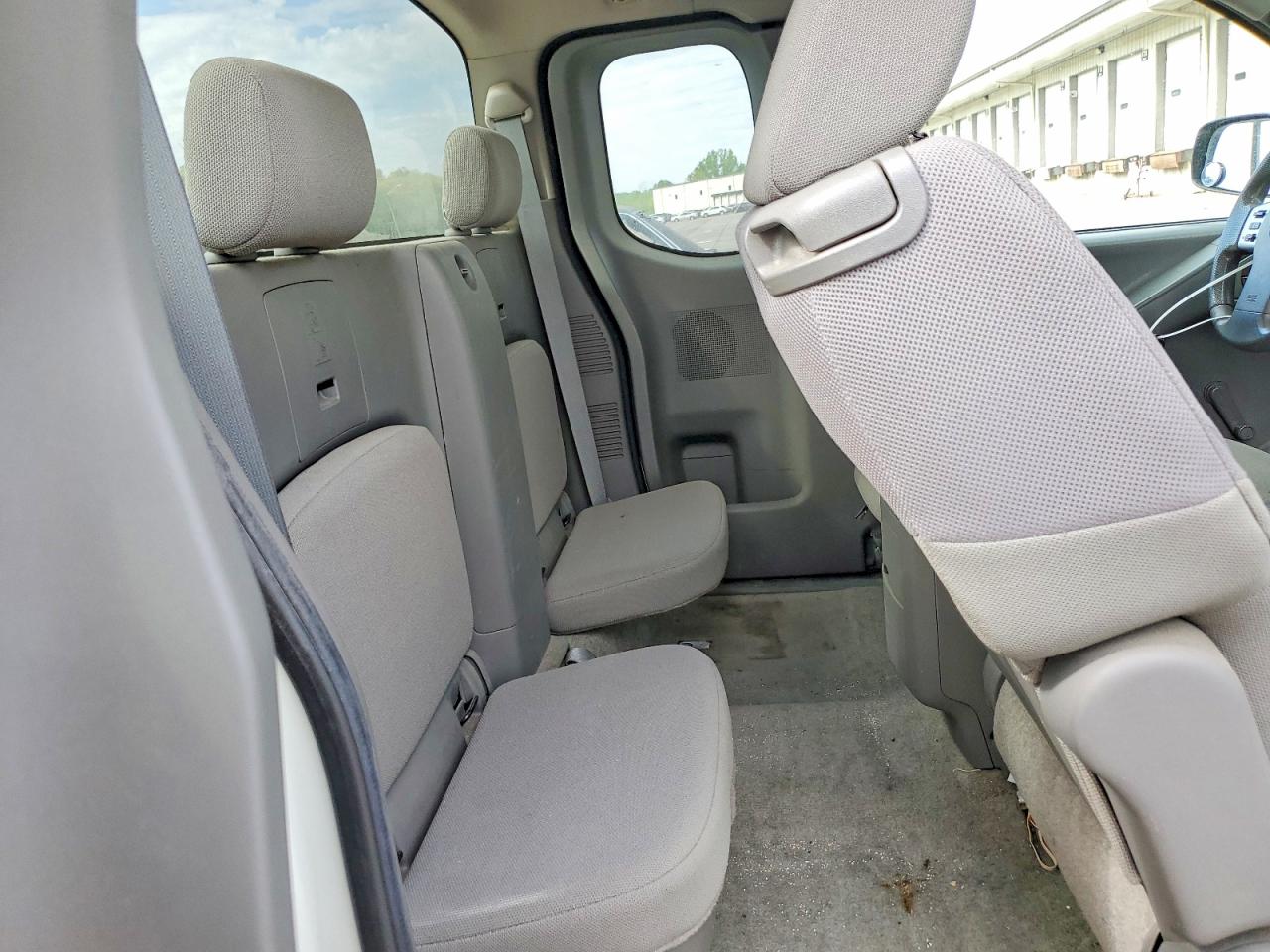 2014 NISSAN FRONTIER