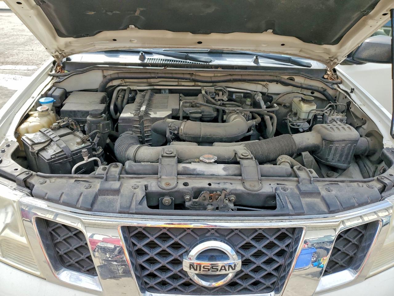 2014 NISSAN FRONTIER