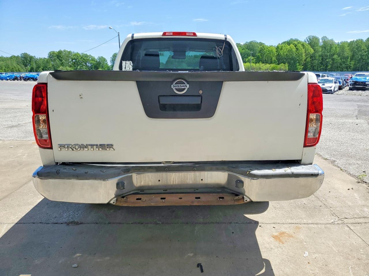 2014 NISSAN FRONTIER