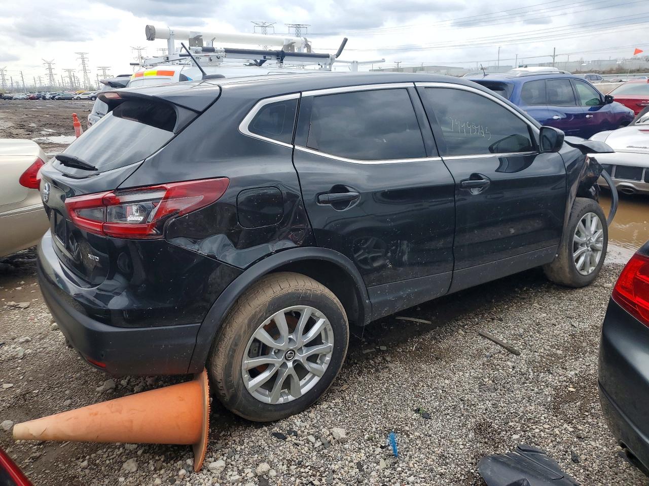 2021 NISSAN ROGUE