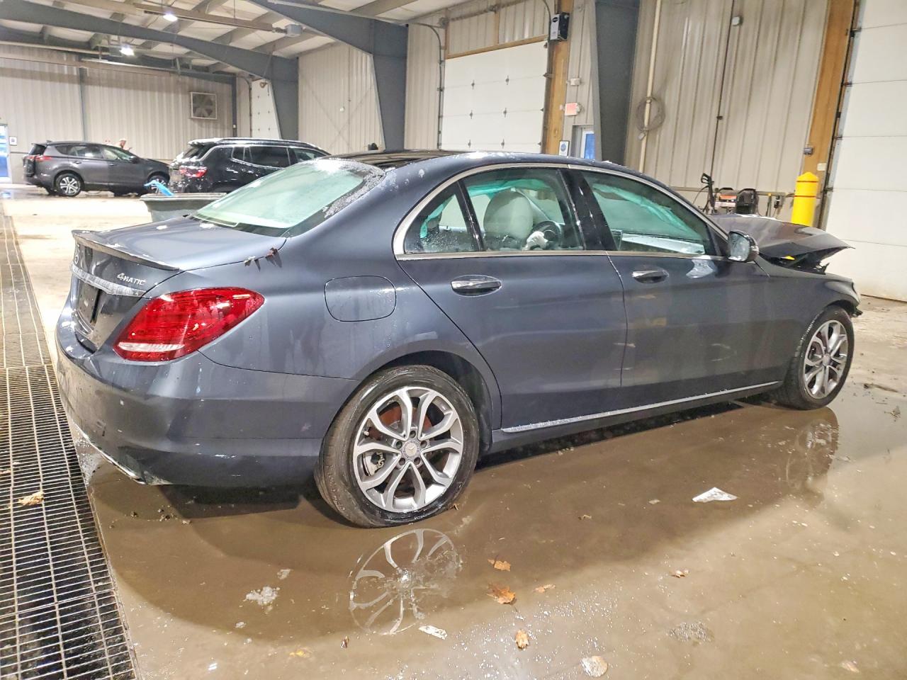 2016 MERCEDES-BENZ C-CLASS