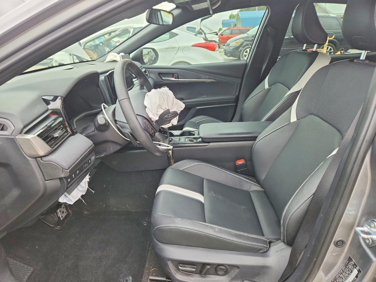 2025 TOYOTA CAMRY