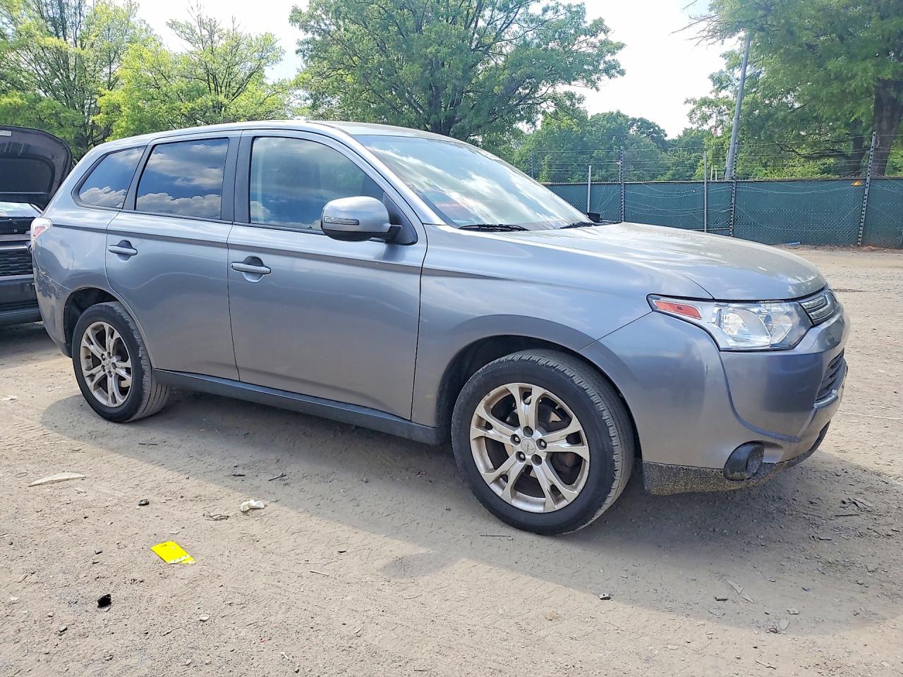 2014 MITSUBISHI OUTLANDER