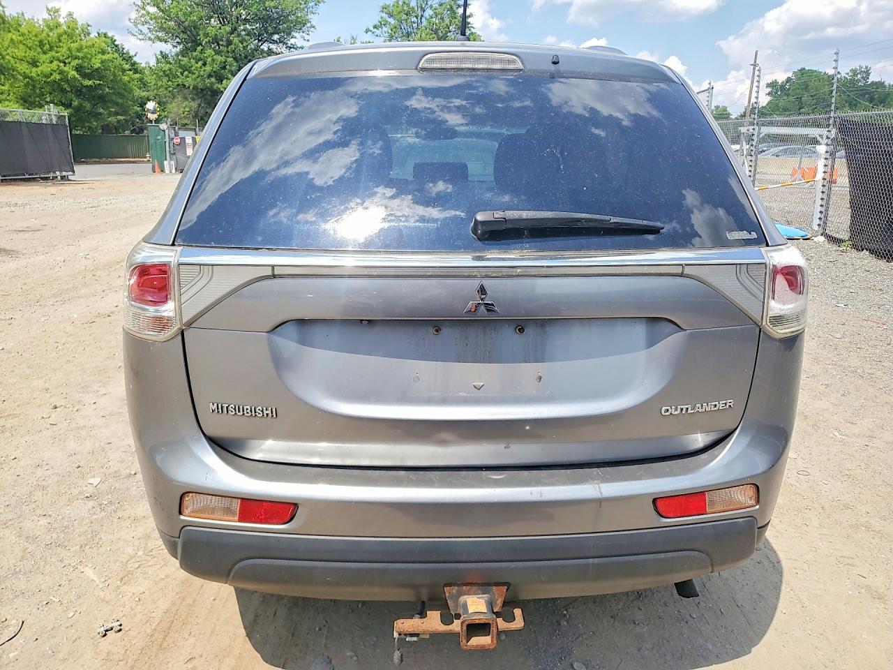 2014 MITSUBISHI OUTLANDER
