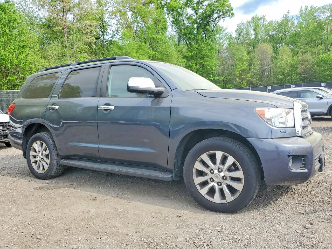 2010 TOYOTA SEQUOIA