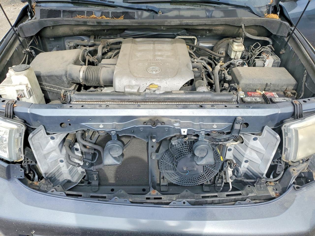 2010 TOYOTA SEQUOIA