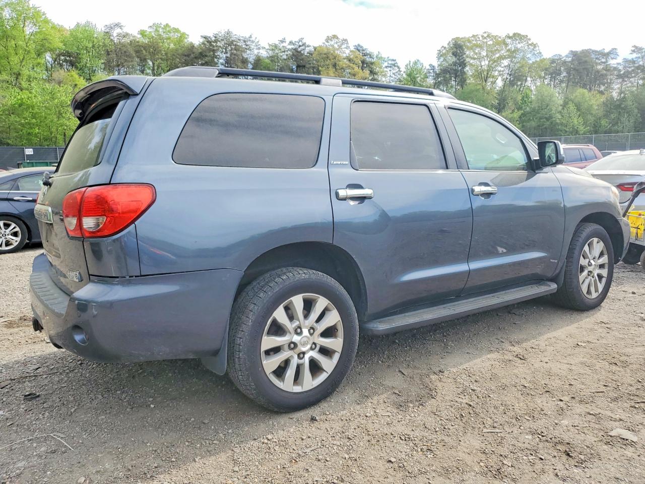 2010 TOYOTA SEQUOIA