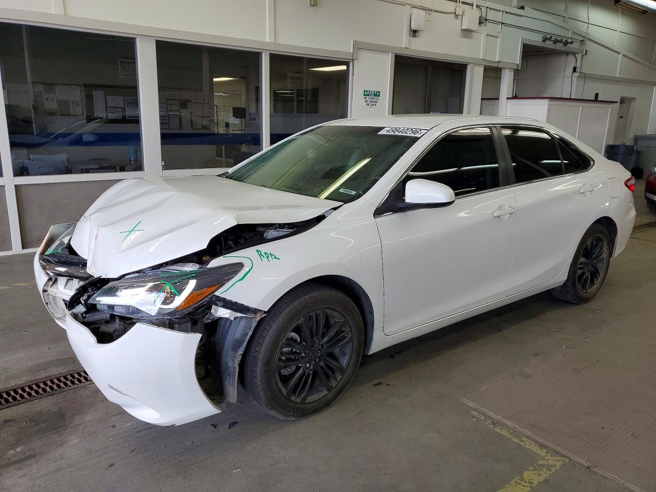 2016 TOYOTA CAMRY