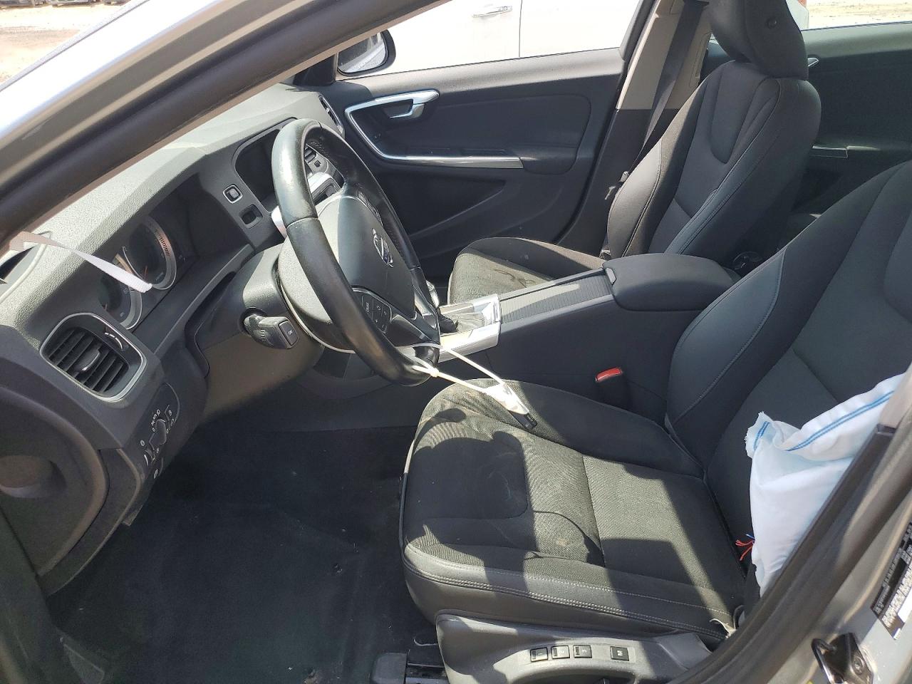 2013 VOLVO S60