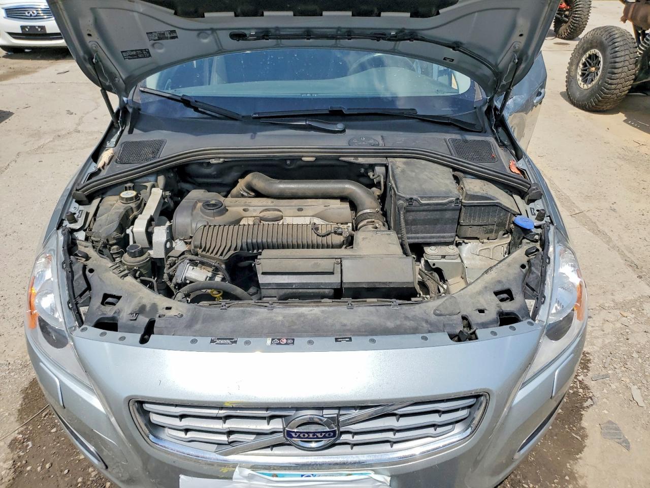 2013 VOLVO S60