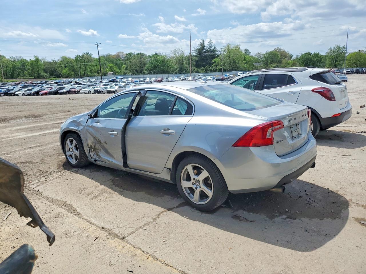 2013 VOLVO S60