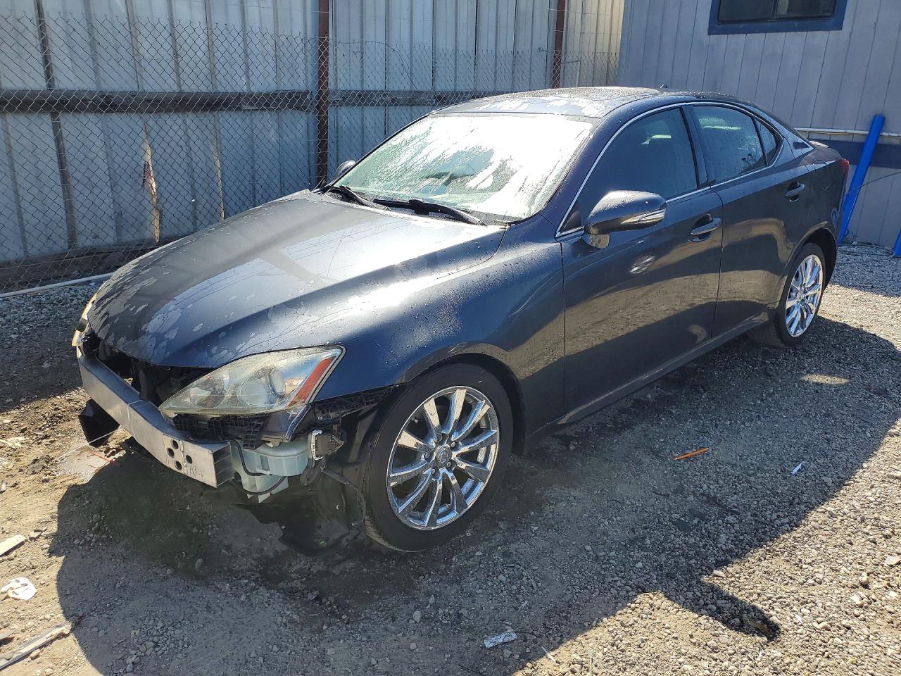 2011 LEXUS IS
