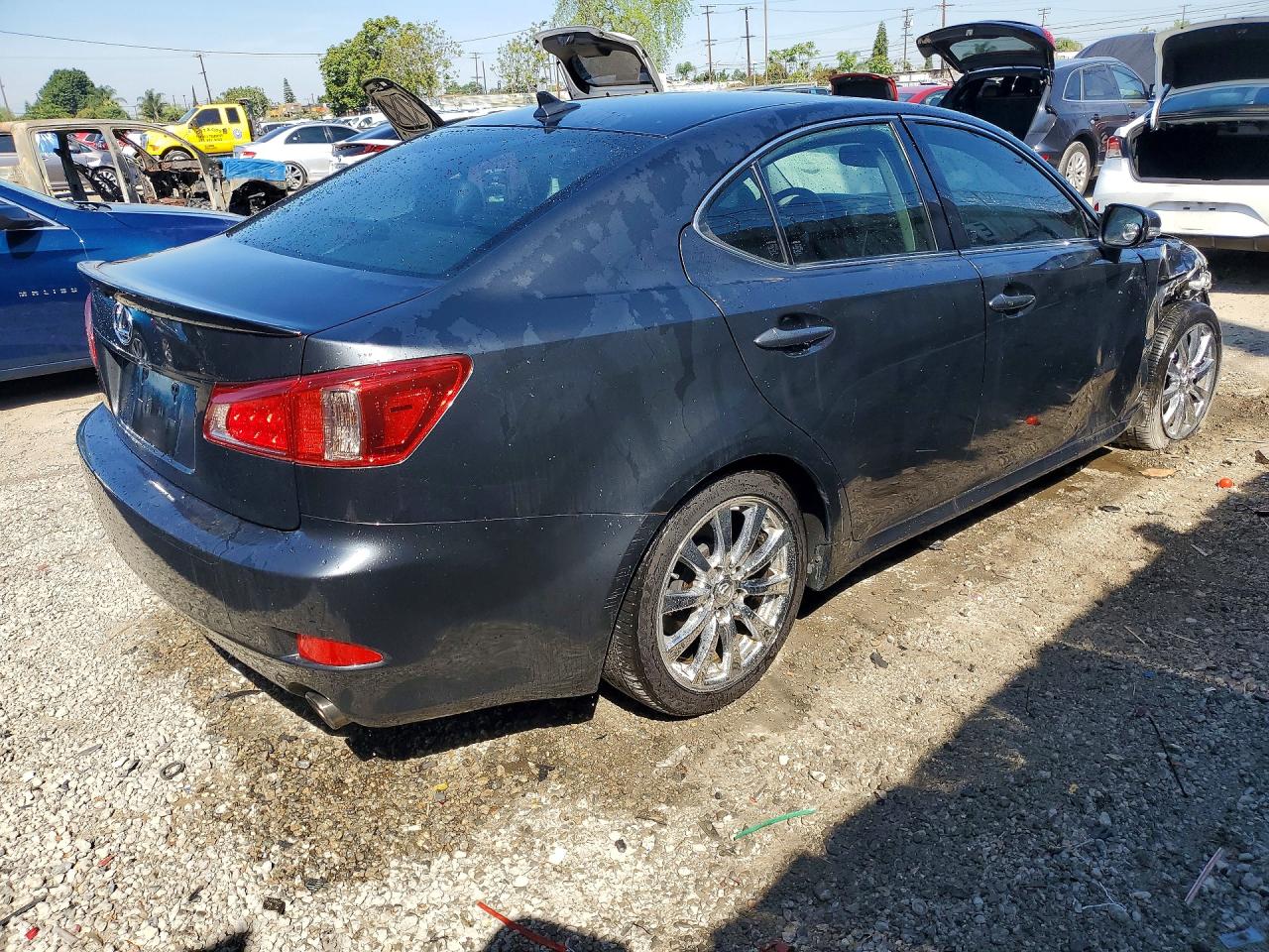 2011 LEXUS IS