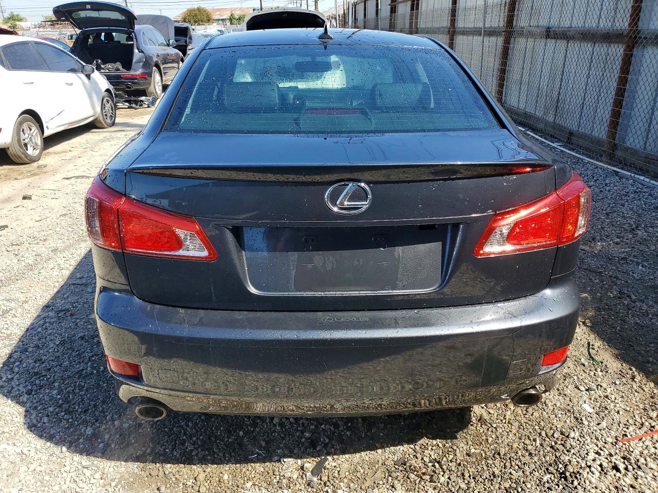 2011 LEXUS IS