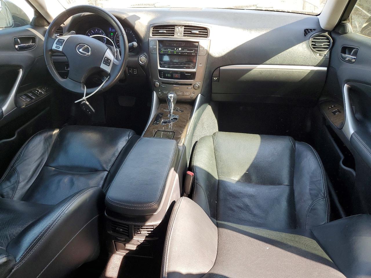 2011 LEXUS IS