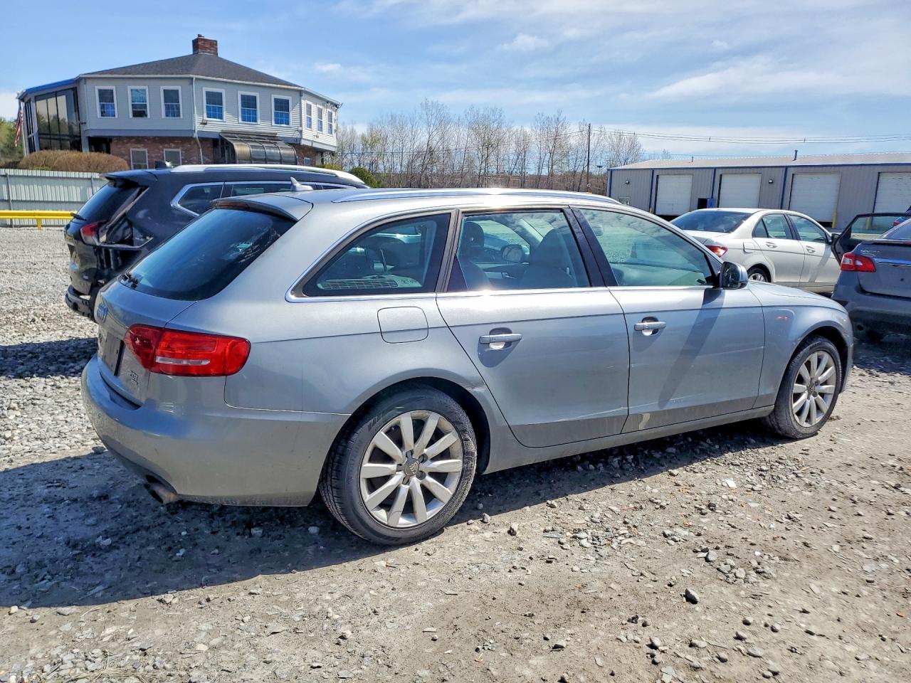 2010 AUDI A4