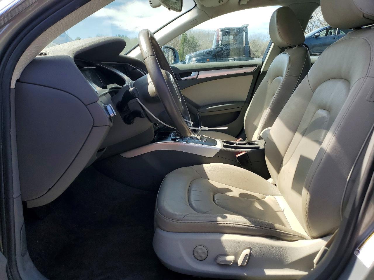 2010 AUDI A4