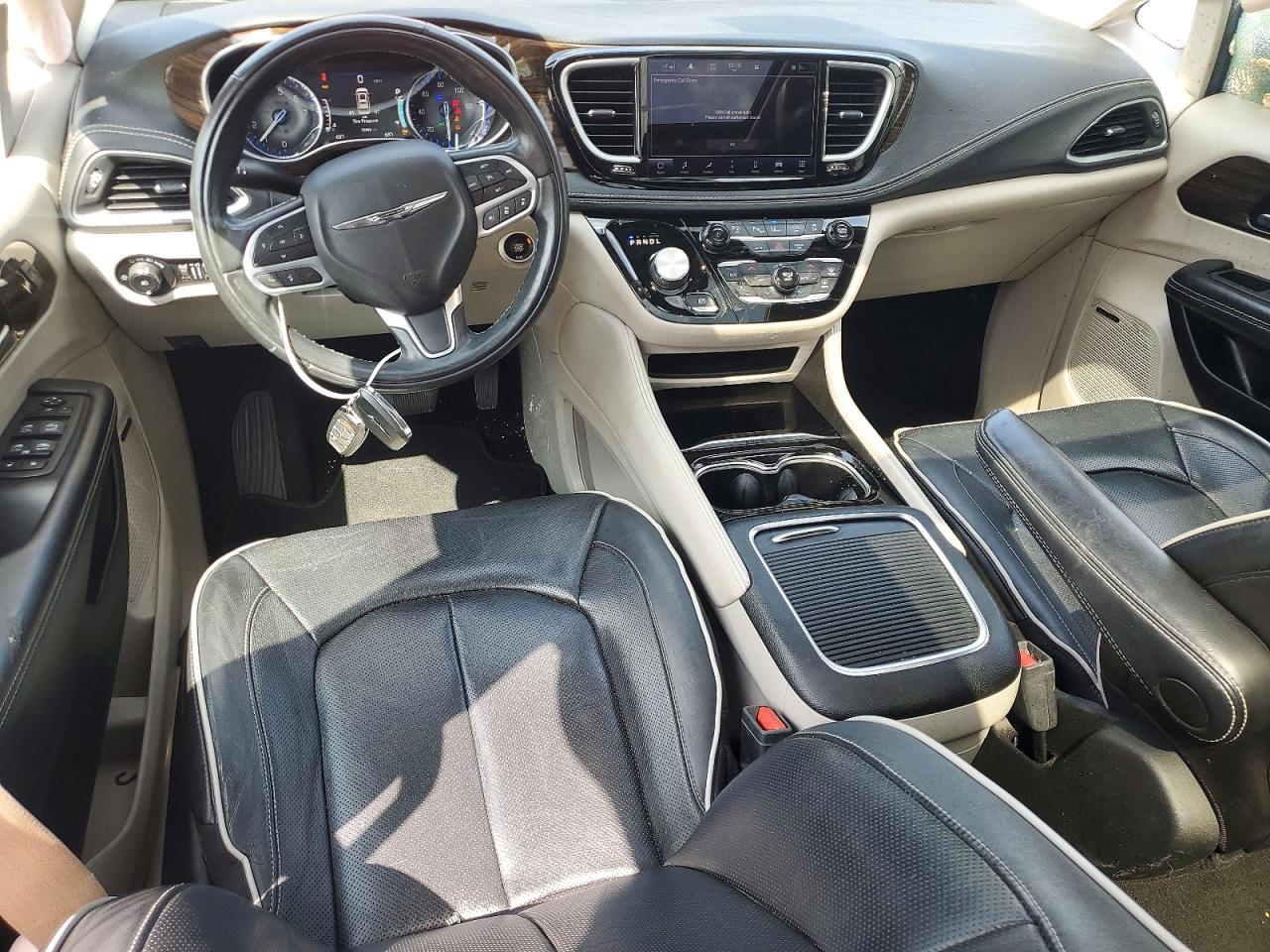2022 CHRYSLER PACIFICA