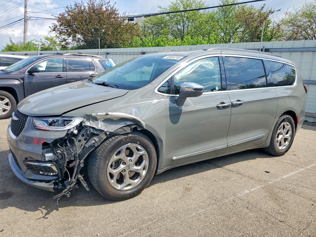 2022 CHRYSLER PACIFICA