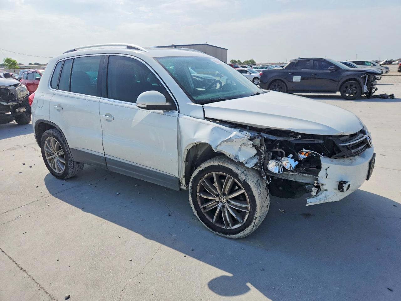 2015 VOLKSWAGEN TIGUAN S