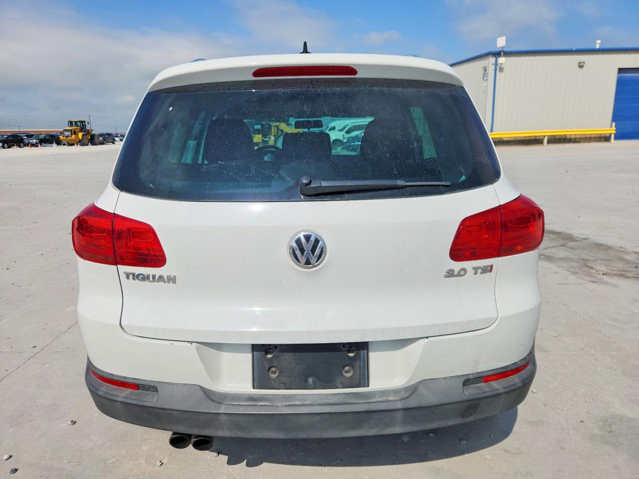 2015 VOLKSWAGEN TIGUAN S